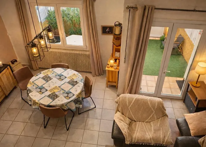 Maison Bord De Avec 2 Et Grande Mezzanine 아그